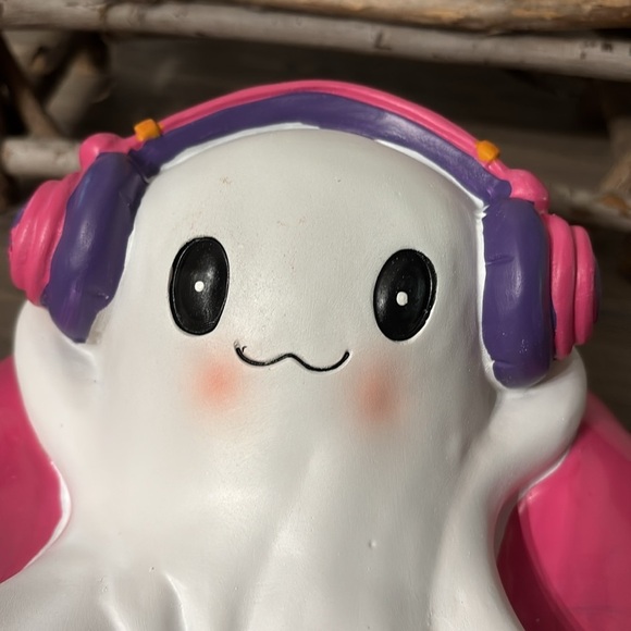 HERE LIES SUMMER GHOST WITH HEADPHONES ON FLOATY SUMMERWEEN DECOR - Picture 5 of 12